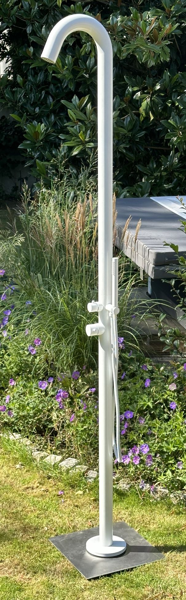 Eichenwald Modell 70 Gartendusche Sylt in Weiß