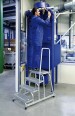 MUNK Arbeitspodest fahrbar mit Stahl-Gitterrost mit Handlauf 3 Stufen MUNK Arbeitspodest fahrbar mit Stahl-Gitterrost mit Handlauf 3 Stufen-small