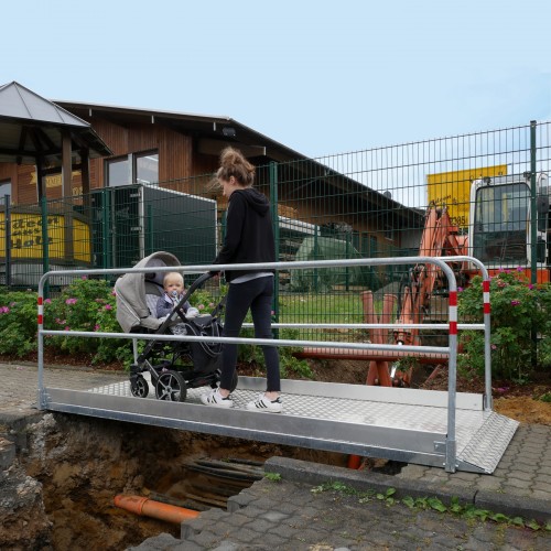 Schake Grabenbrücke komplett aus Aluminium 1m breit, 2,70m lang