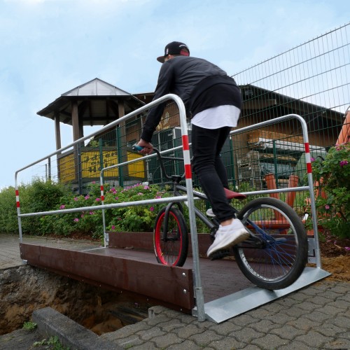 Schake Grabenbrücke aus Holz 2,7m lang