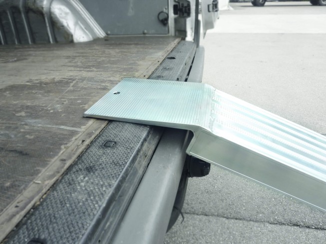 Siedra Verladeschienen klappbar ohne Seitenrand mit zwei Schienenlängen Schienenbreite 250mm (1 Stück)