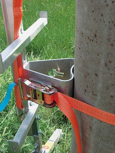 Munk Einholm-Mastleiter mit integriertem Steigschutz Leiterfuß