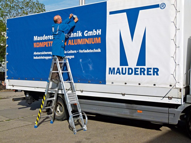 Mauderer Bavaria LKW Enteisungsleiter 991 mit einem Stahlbolzengelenk 3x5 Sprossen